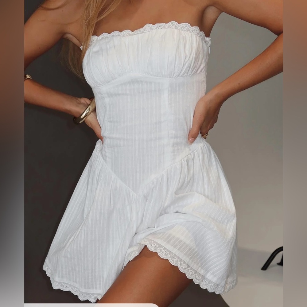 Princess Polly NWOT Mirella strapless mini dress white.